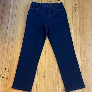 Gloria Vanderbilt Women’s Amanda Classic Straight Leg High Rise Jeans, Size 10